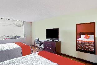 Americas Best Value Inn Молайн Номер фото