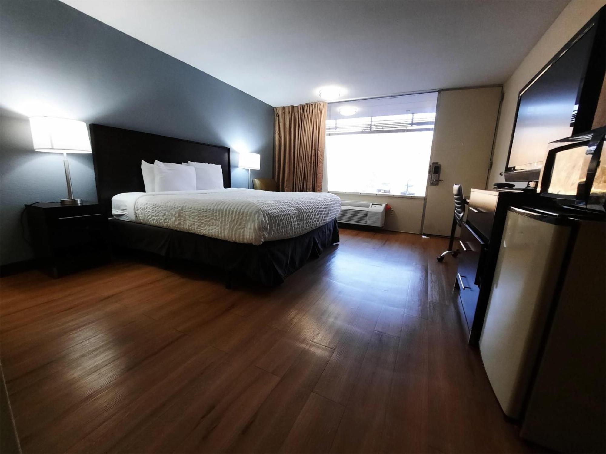 Americas Best Value Inn Молайн Экстерьер фото